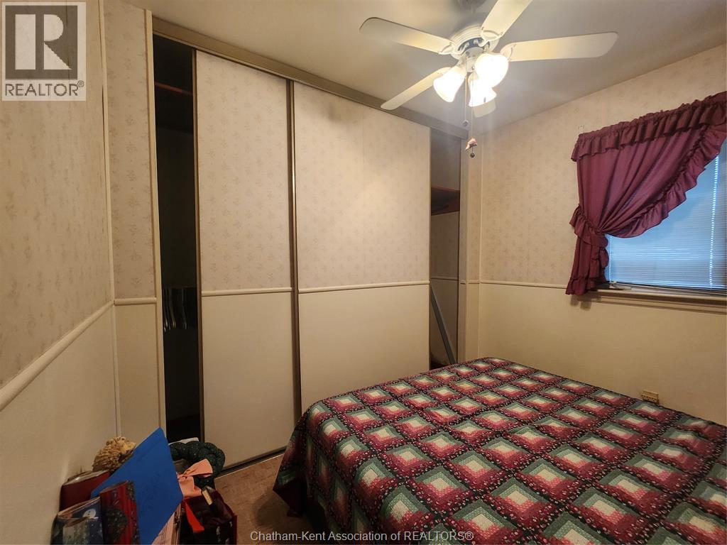 66 Devon Road, Chatham, ON - Indoor Photo Showing Bedroom