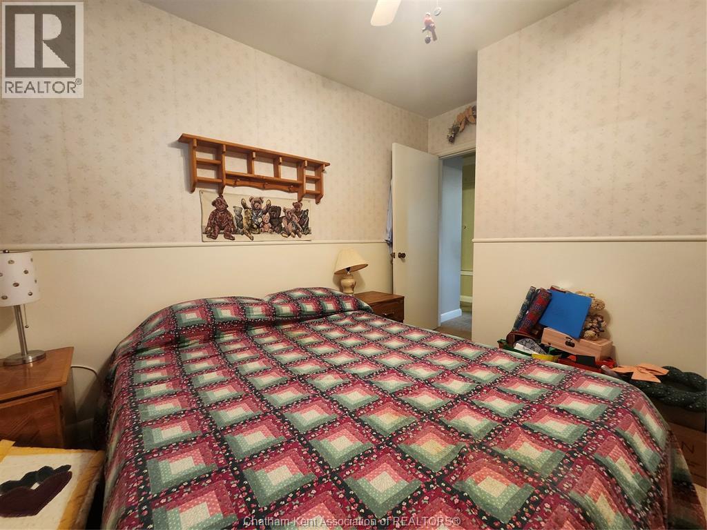 66 Devon Road, Chatham, ON - Indoor Photo Showing Bedroom
