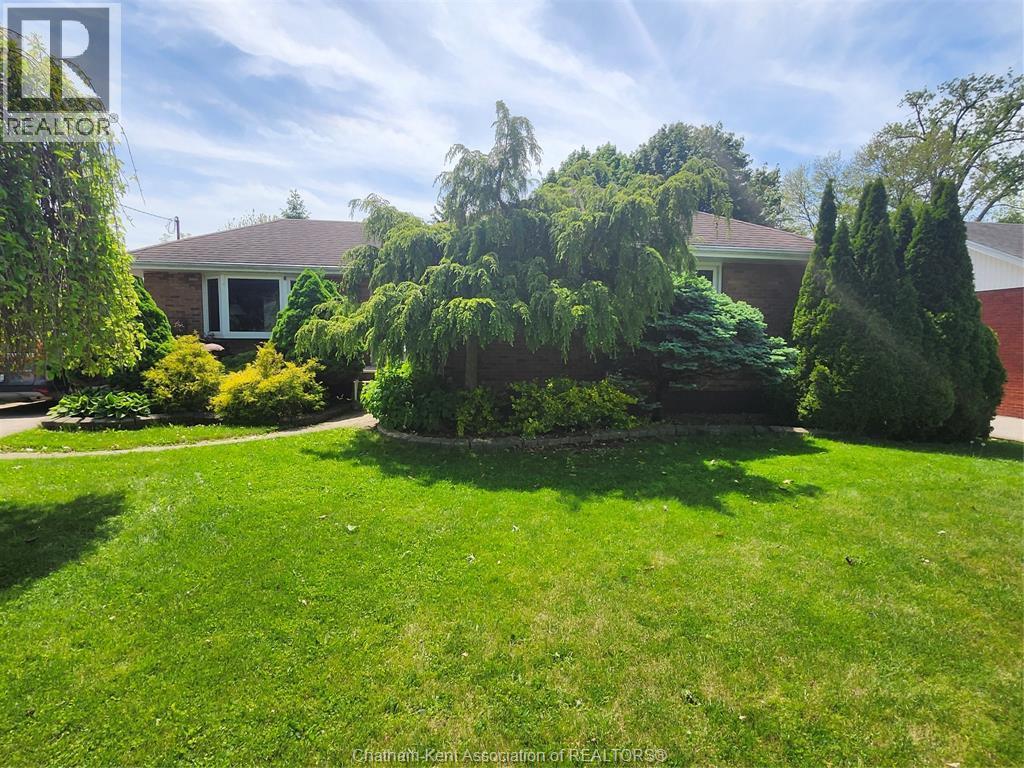 66 Devon Road, Chatham, ON - Outdoor