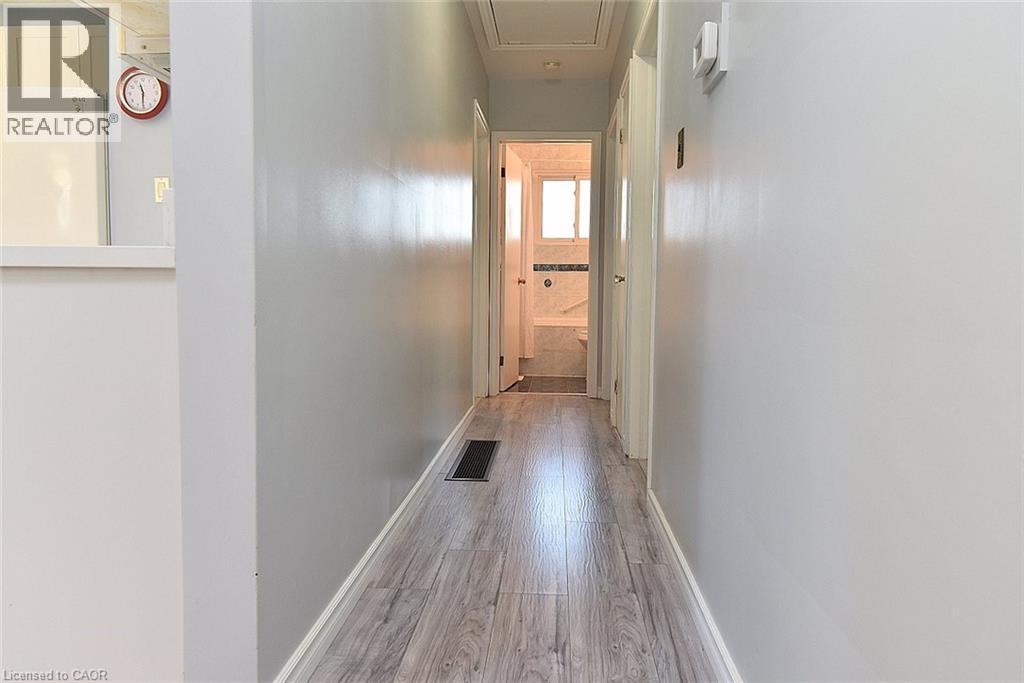 10 Alderney Avenue, Hamilton, ON - Indoor Photo Showing Other Room