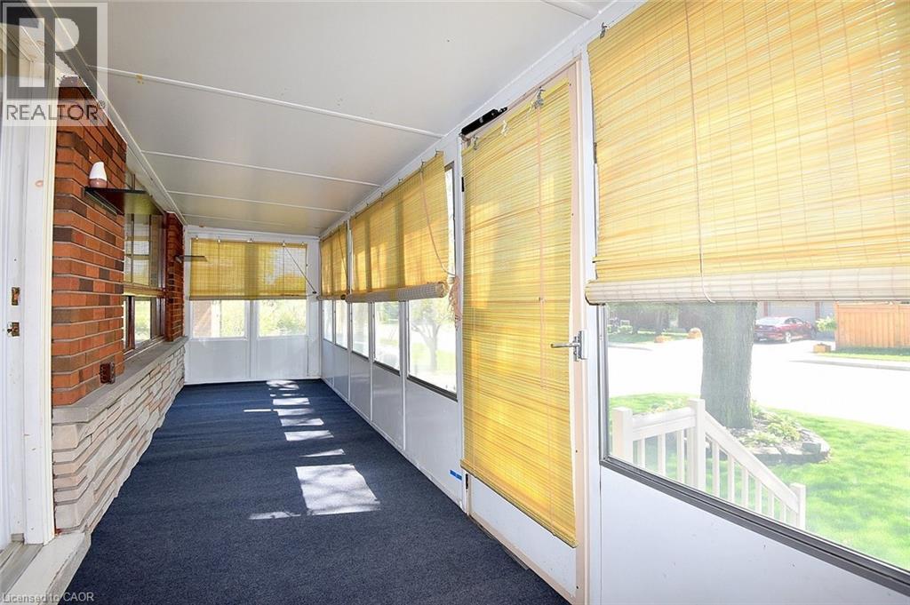 10 Alderney Avenue, Hamilton, ON - Indoor Photo Showing Other Room