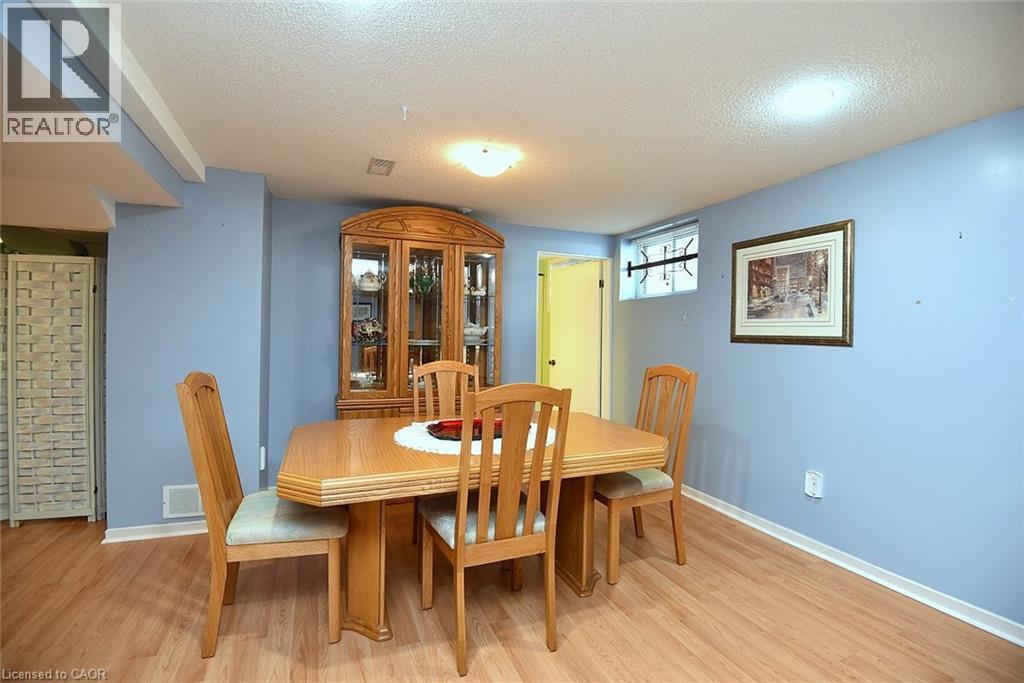 10 Alderney Avenue, Hamilton, ON - Indoor Photo Showing Dining Room