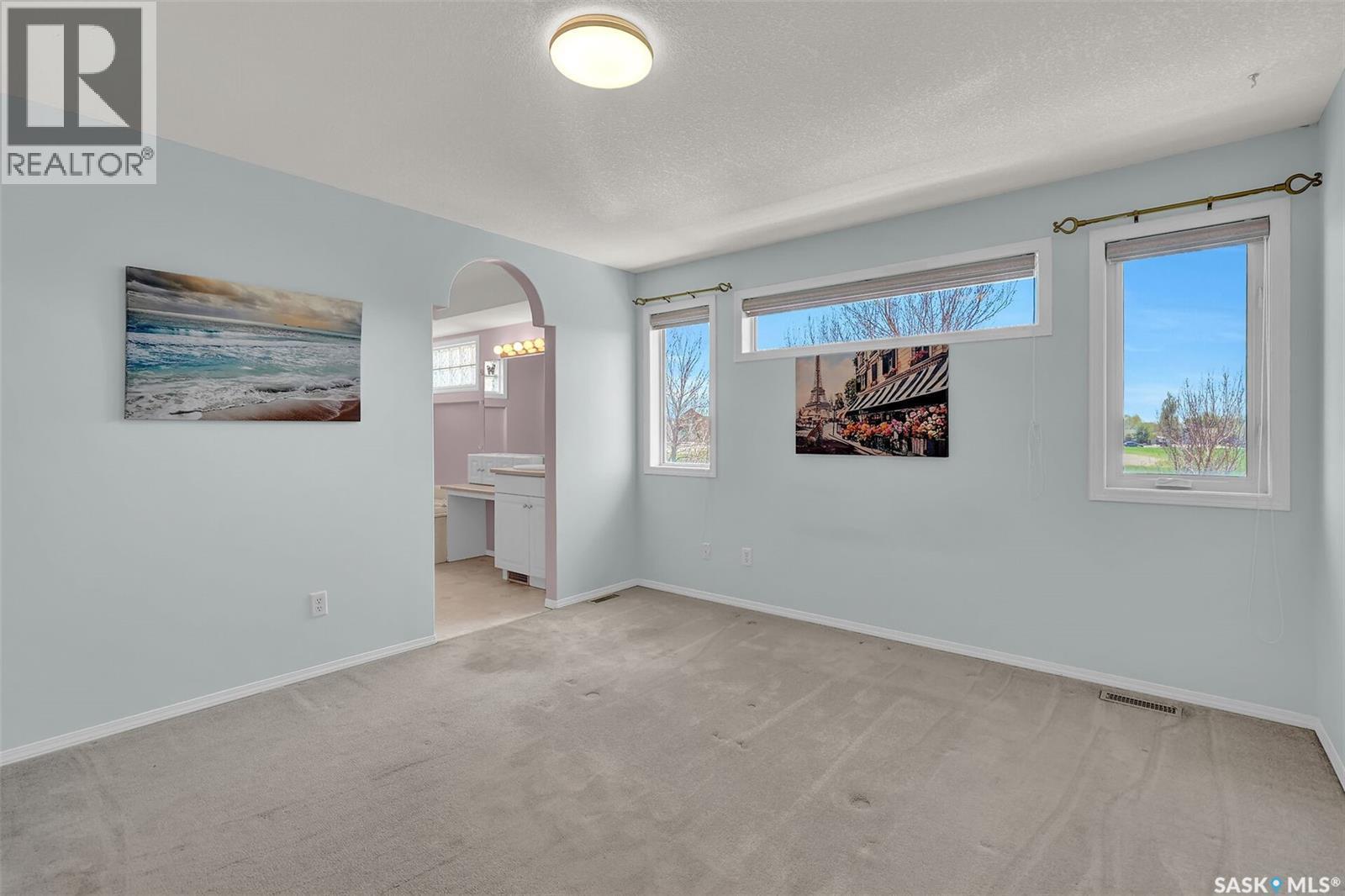 3012 St James Crescent, Regina, SK