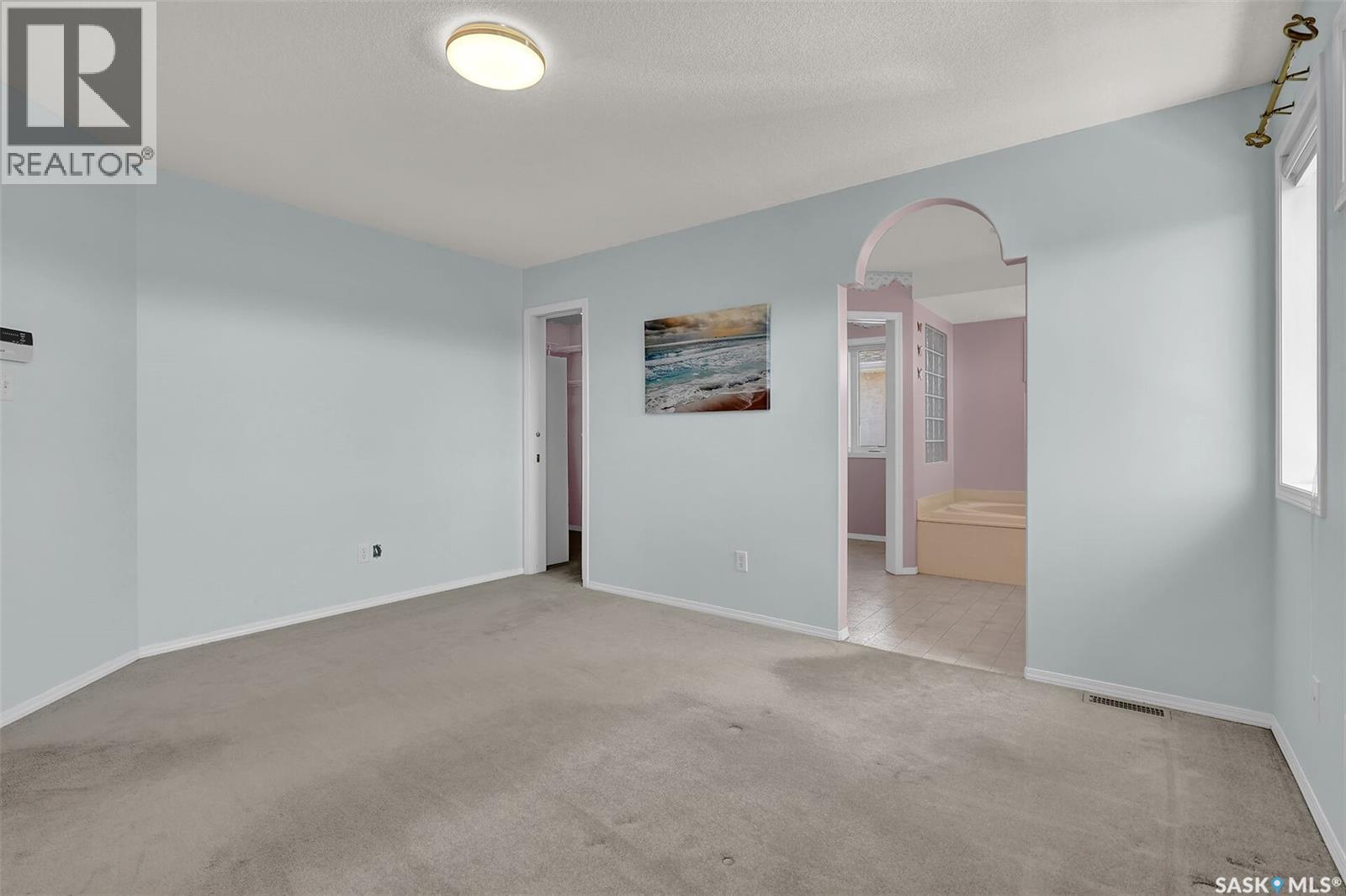 3012 St James Crescent, Regina, SK