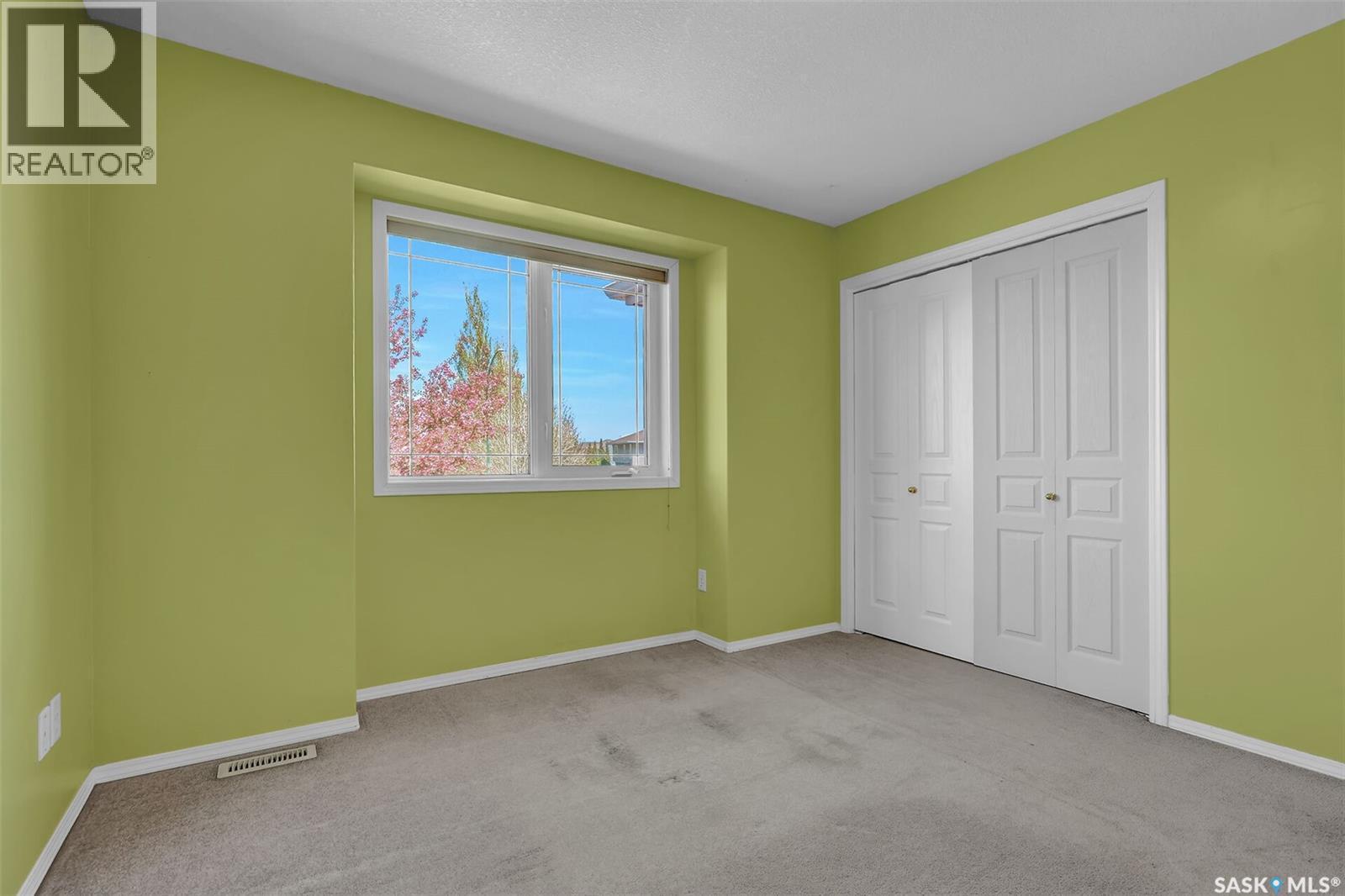 3012 St James Crescent, Regina, SK