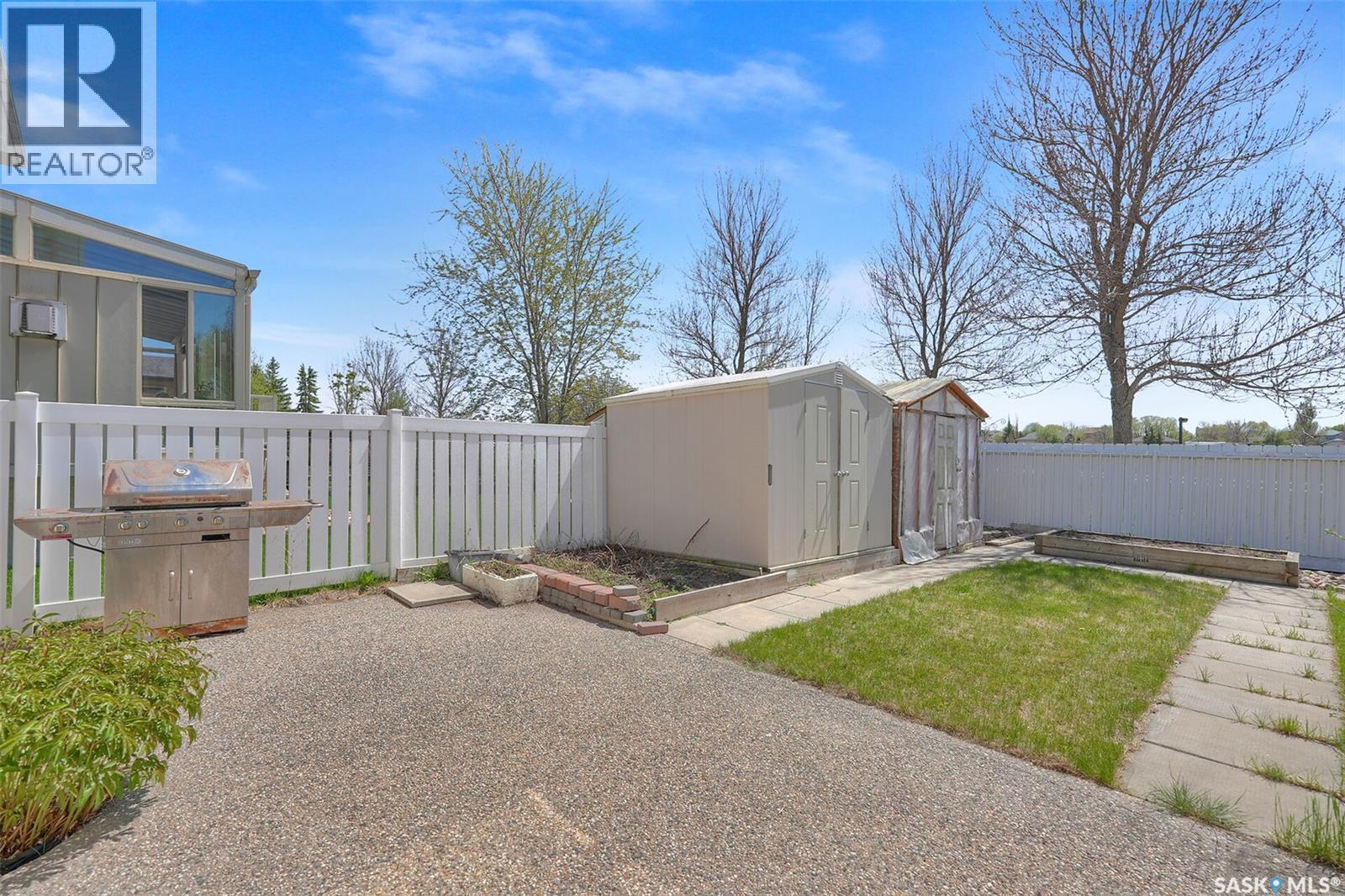 3012 St James Crescent, Regina, SK