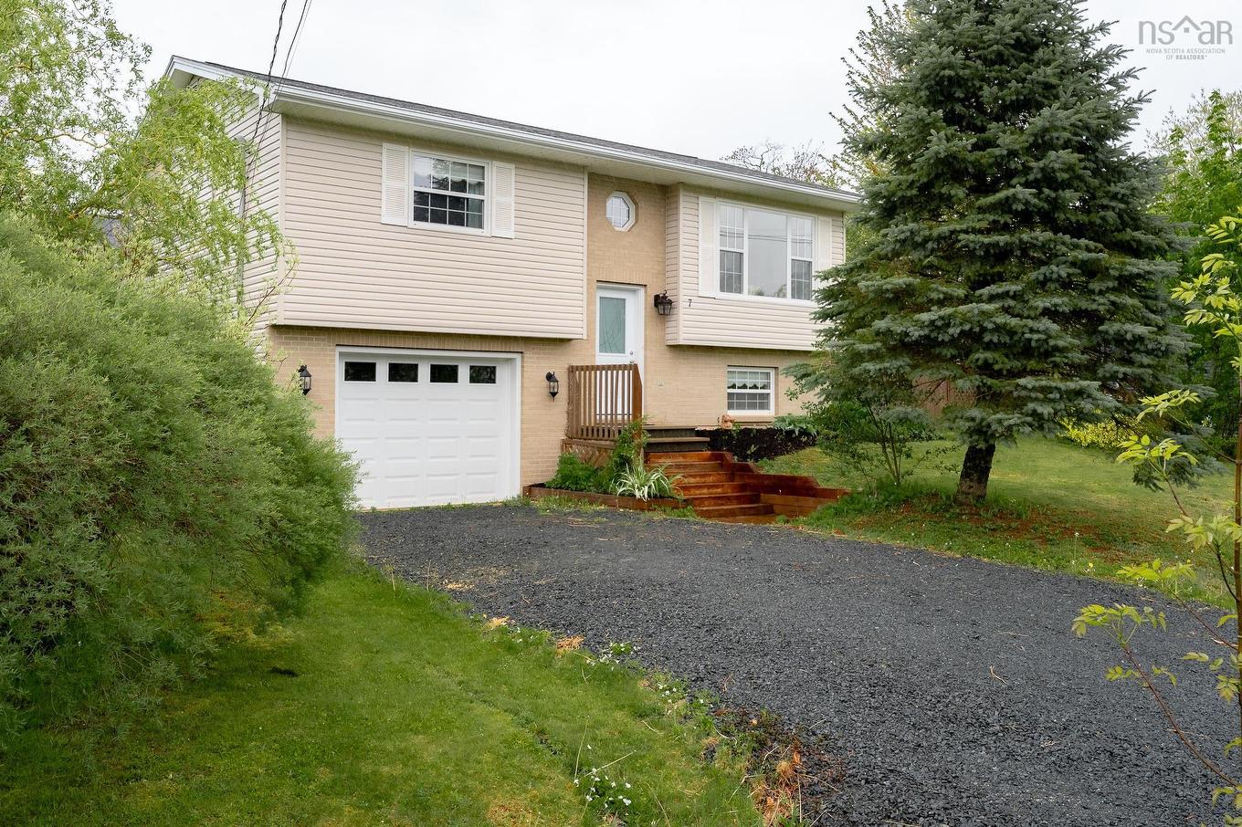 7 Daun Avenue, Enfield, NS