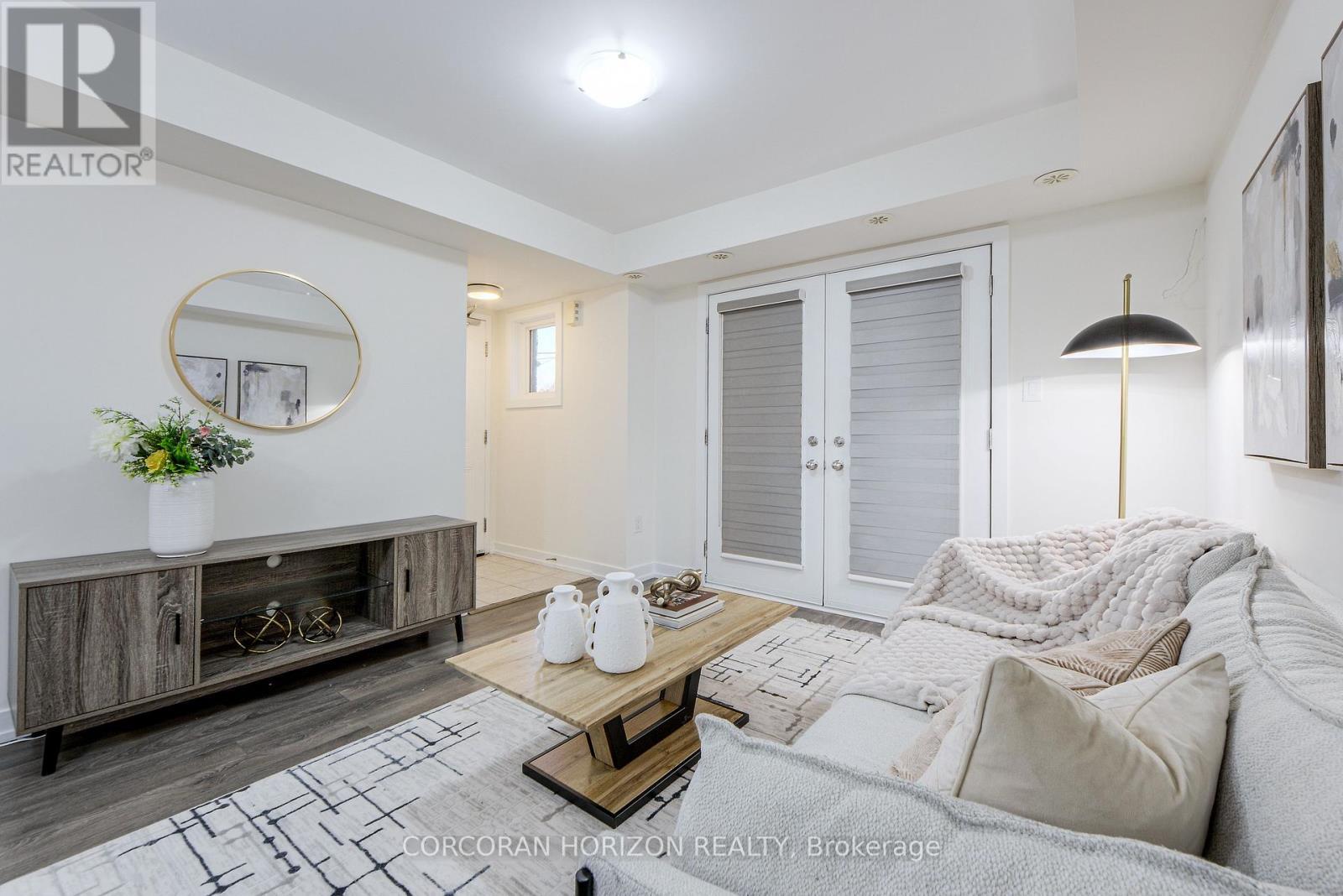 70 - 2315 Sheppard Avenue W, Toronto, ON - Indoor