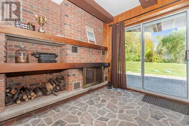 24 Cedar Drive, Caledon, ON - Indoor With Fireplace