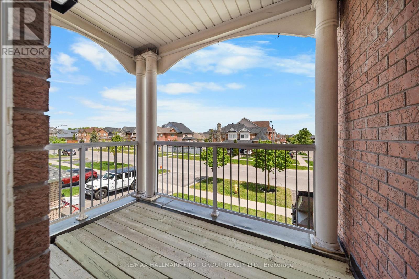 62 Cachet Boulevard, Whitby, ON - Outdoor With Exterior