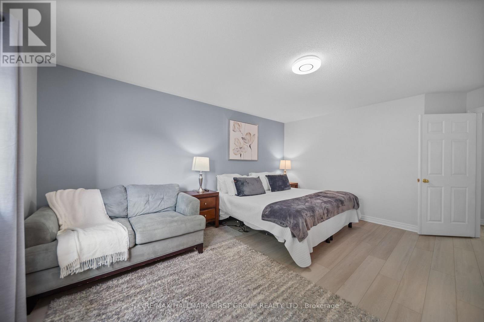 62 Cachet Boulevard, Whitby, ON - Indoor Photo Showing Bedroom