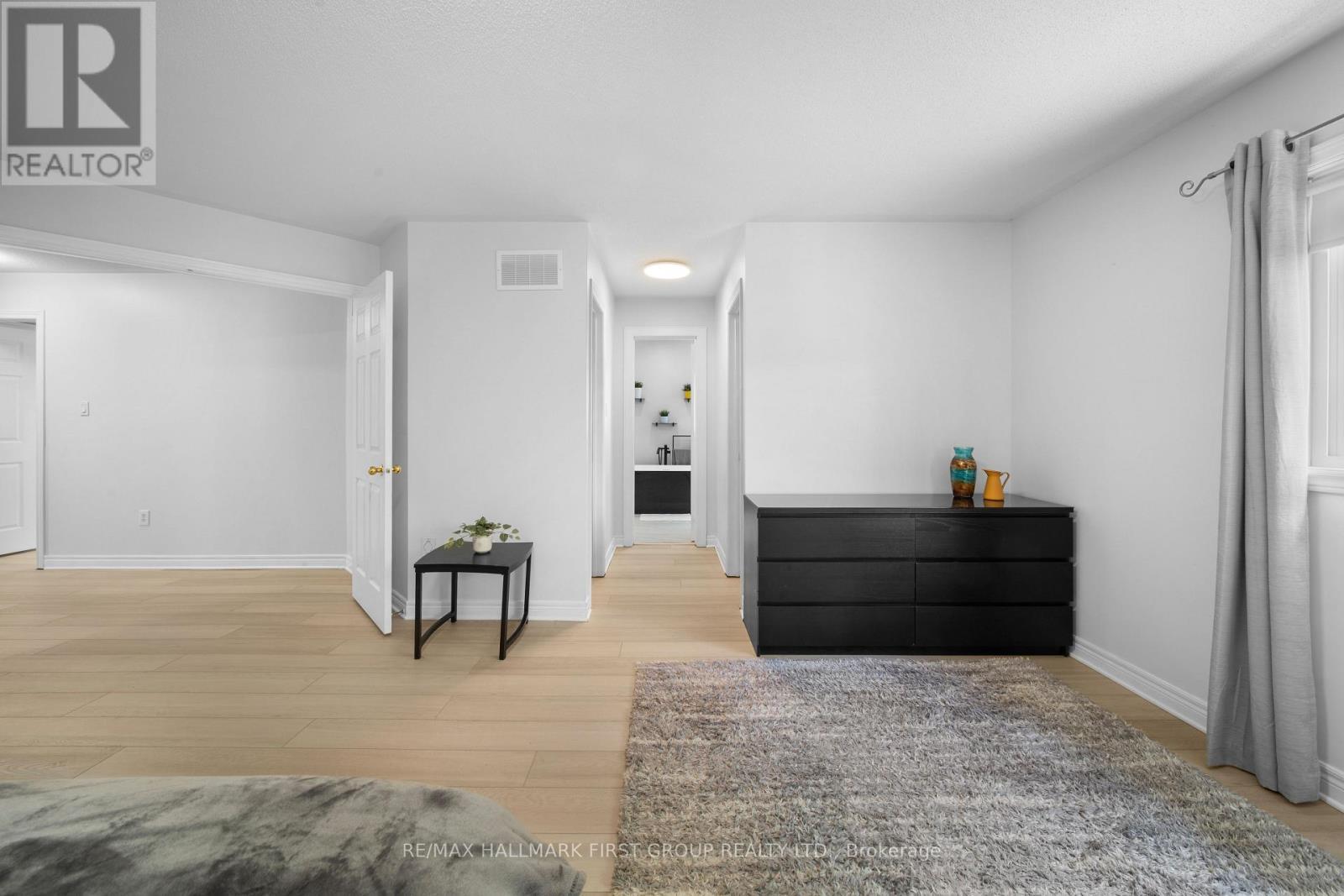 62 Cachet Boulevard, Whitby, ON - Indoor