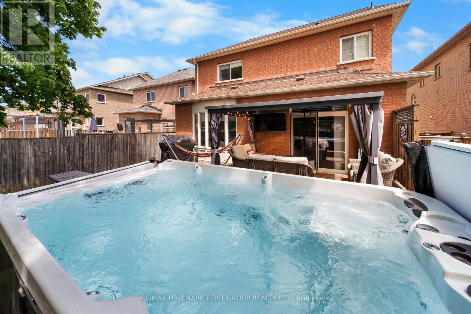 62 Cachet Boulevard, Whitby, ON - Outdoor With Deck Patio Veranda