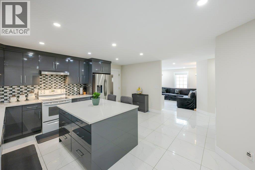 260 Willows Place, Oliver, BC - Indoor Photo Showing Kitchen