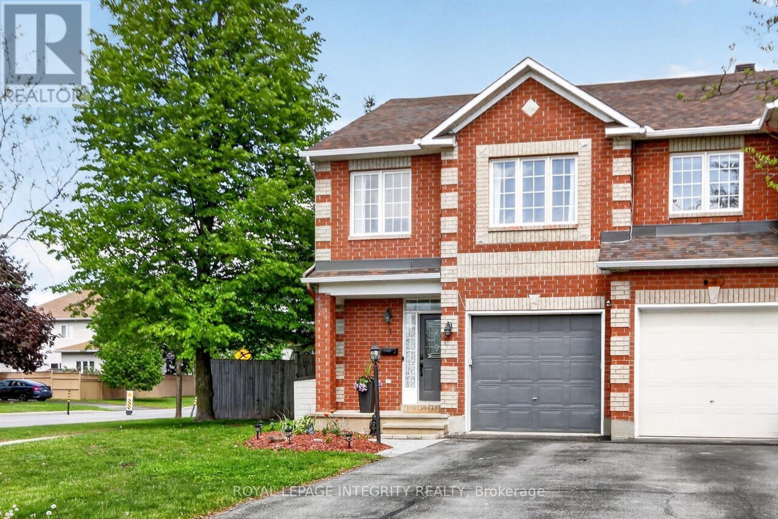 1 Chantilly Gate, Ottawa, ON - Outdoor With Facade