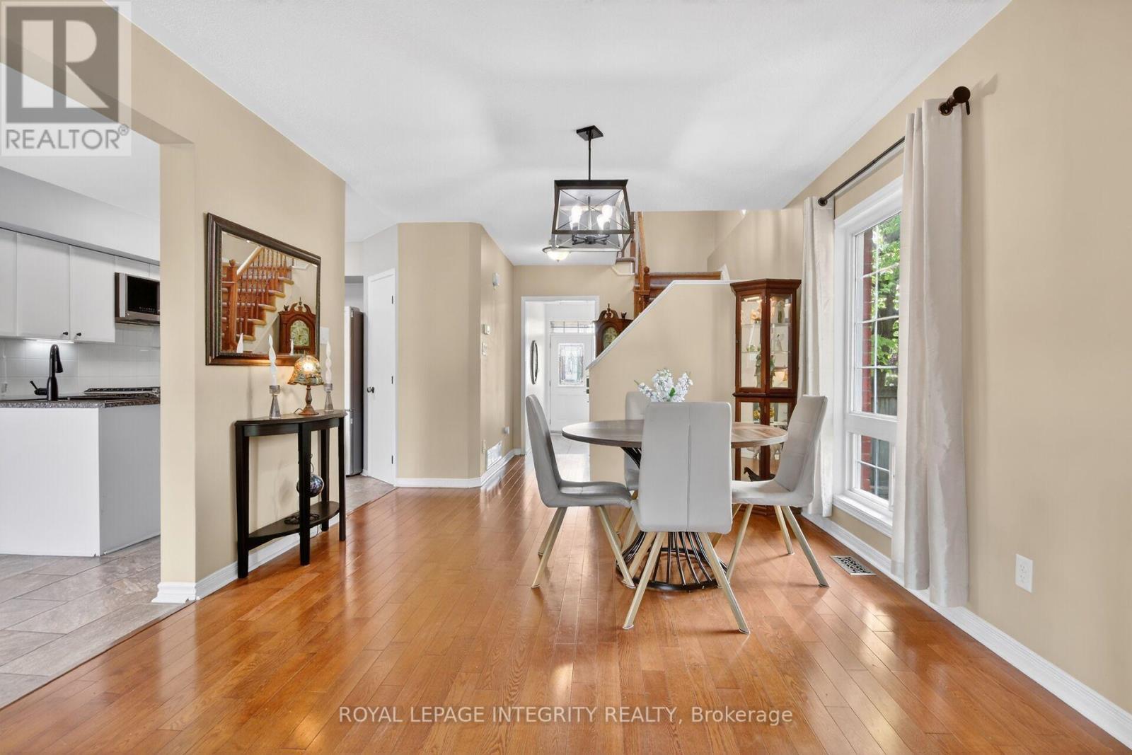 1 Chantilly Gate, Ottawa, ON - Indoor Photo Showing Other Room