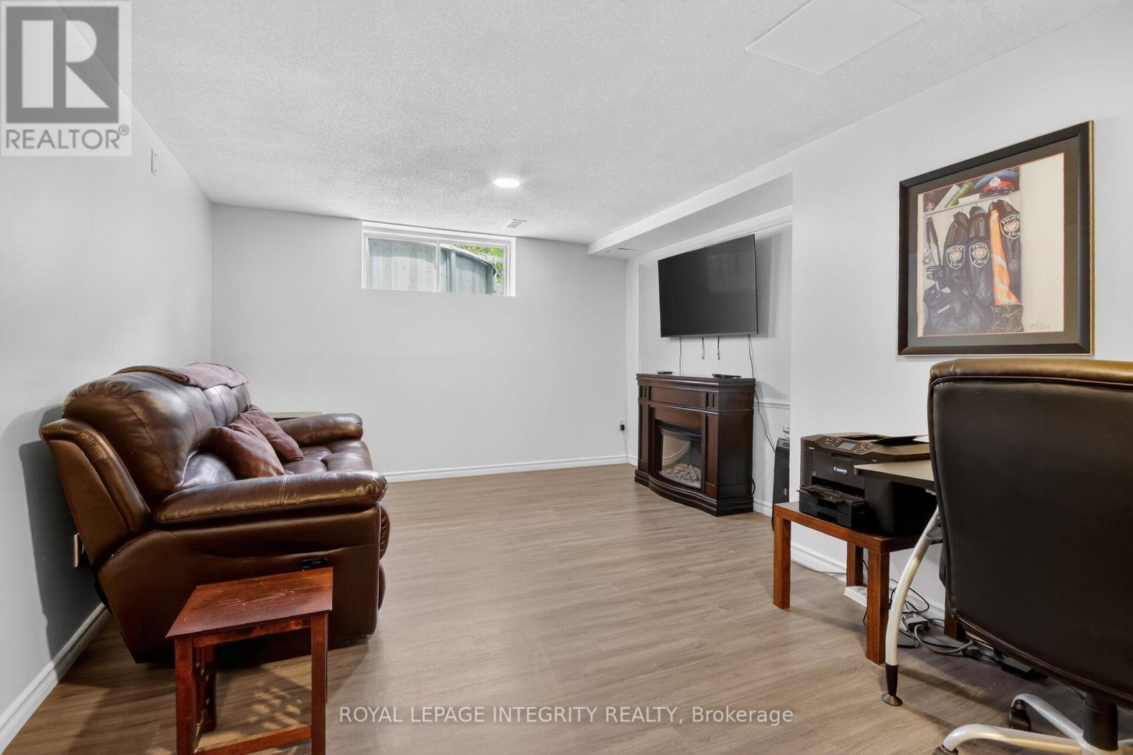 1 Chantilly Gate, Ottawa, ON - Indoor