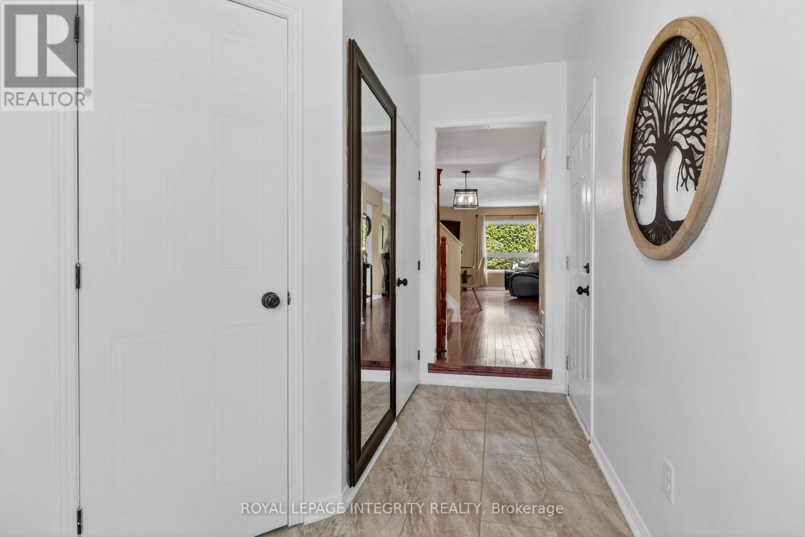 1 Chantilly Gate, Ottawa, ON - Indoor Photo Showing Other Room