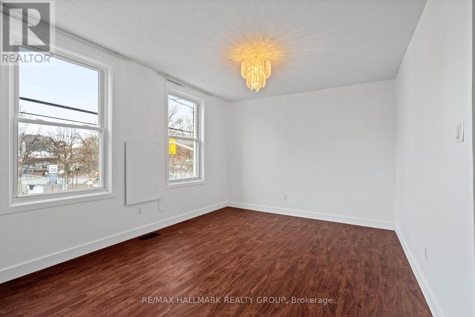 378 Booth Street, Ottawa, ON - Indoor Photo Showing Other Room