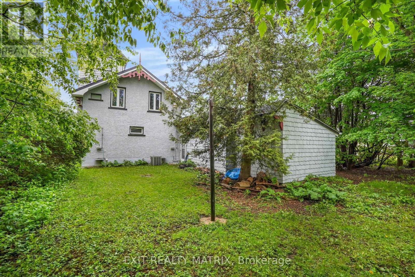 160 Nelson Street E, Hawkesbury, ON - Outdoor