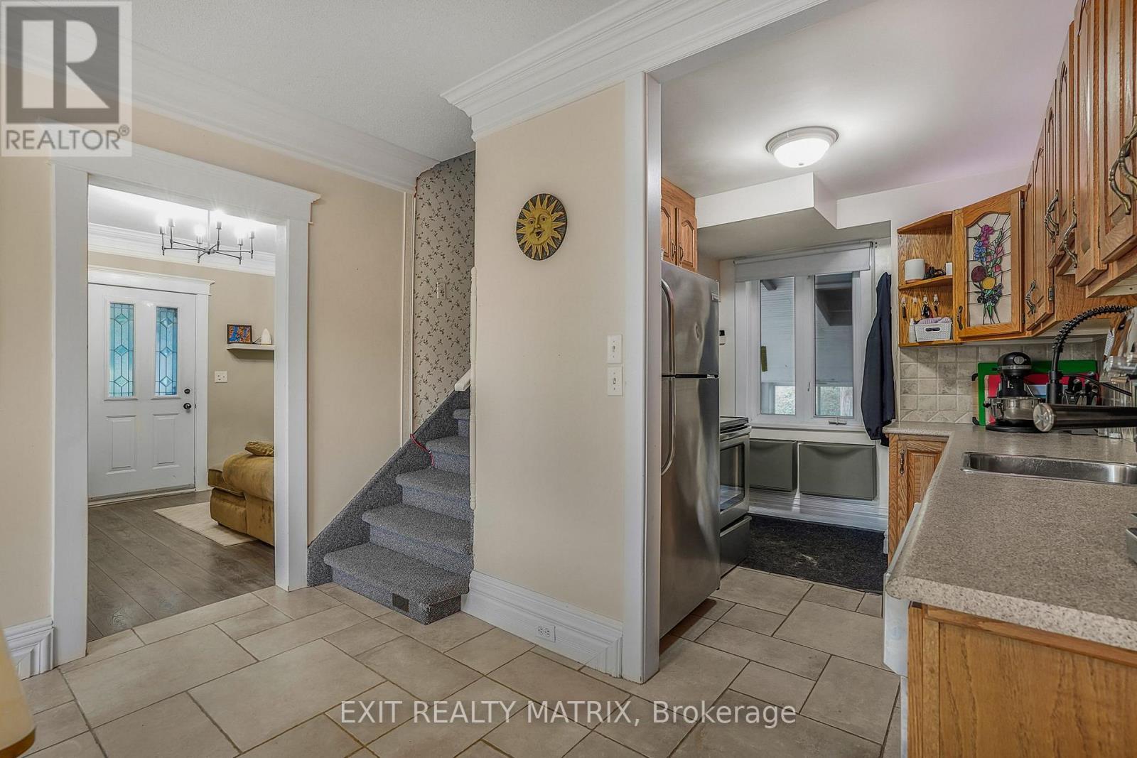 160 Nelson Street E, Hawkesbury, ON - Indoor