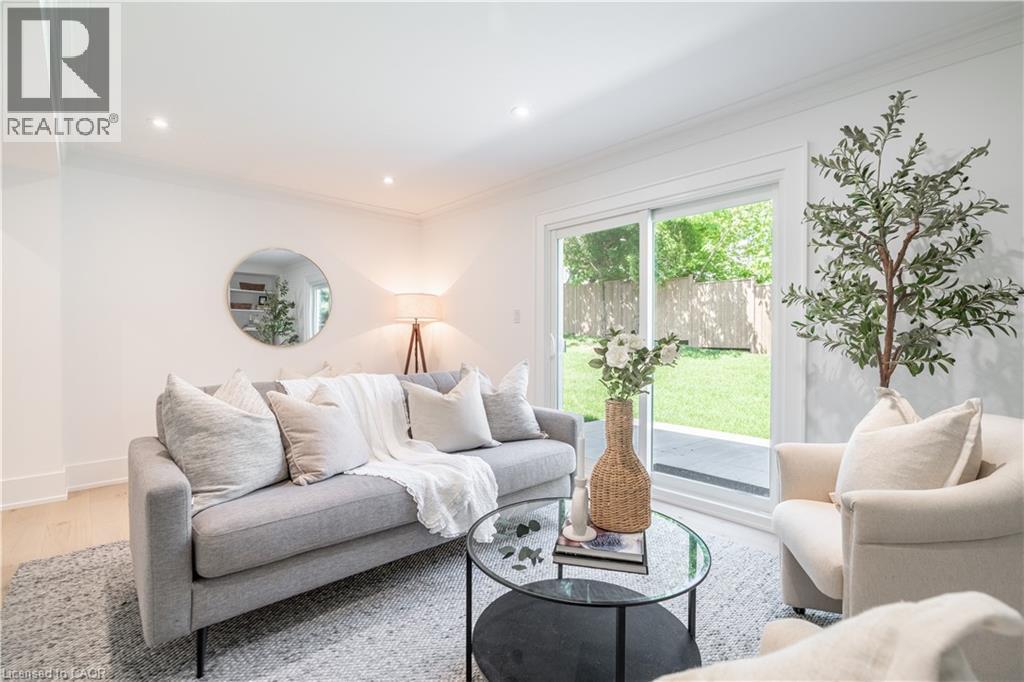 1379 Christina Court, Burlington, ON
