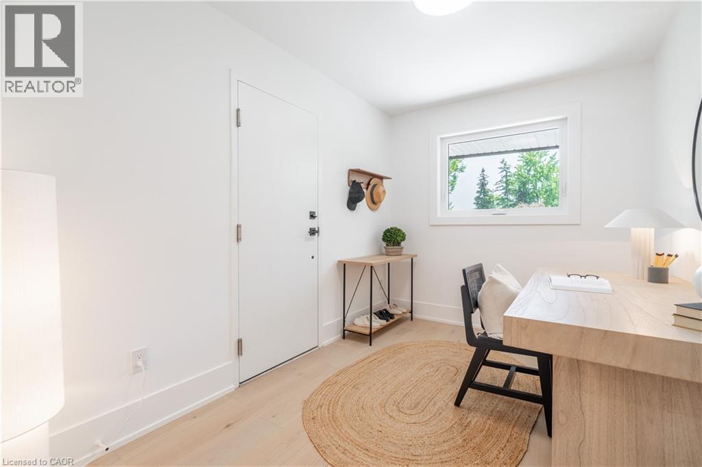 1379 Christina Court, Burlington, ON