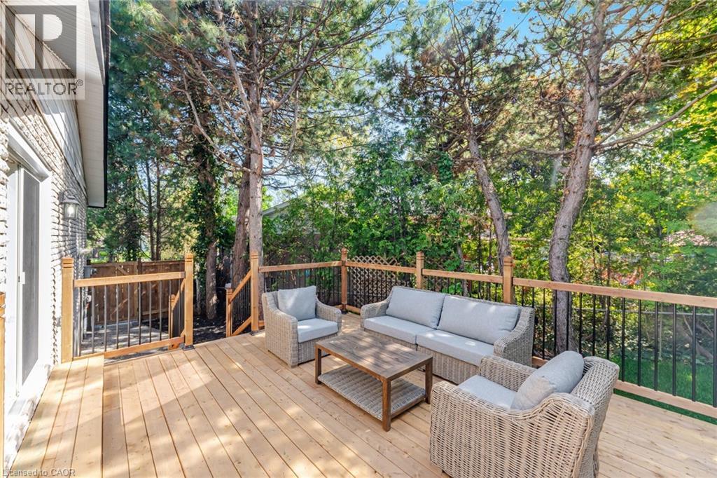 1379 Christina Court, Burlington, ON