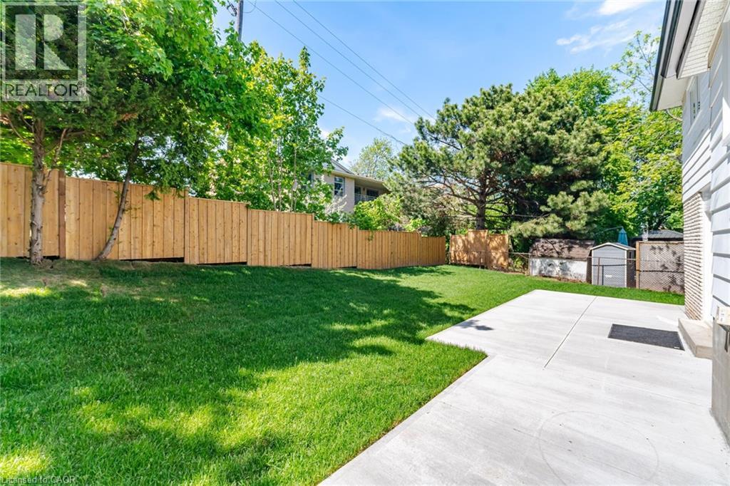1379 Christina Court, Burlington, ON