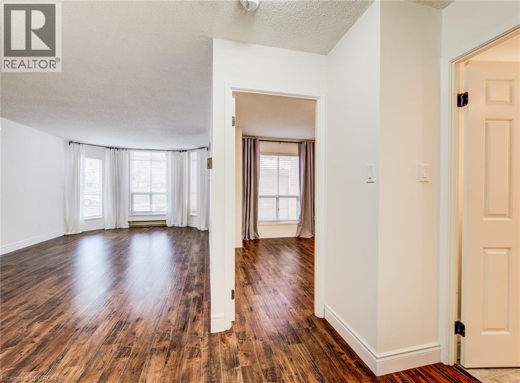 Open concept design - 1414 King Street E Unit# 101, Kitchener, ON - Indoor Photo Showing Other Room