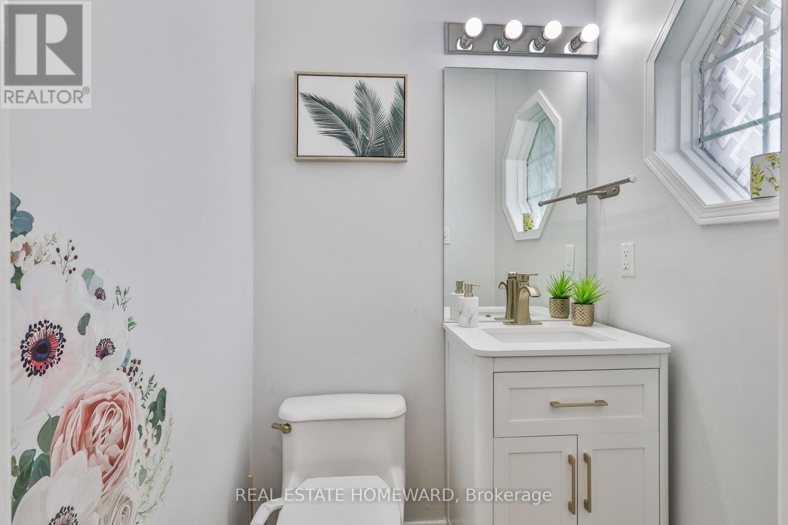 20 Masters Drive, Barrie, ON - Indoor Photo Showing Bathroom
