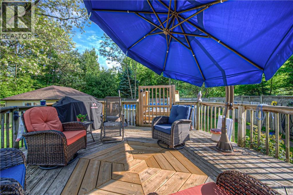 35 Robinson Road, Cambridge, ON - Outdoor With Deck Patio Veranda With Exterior