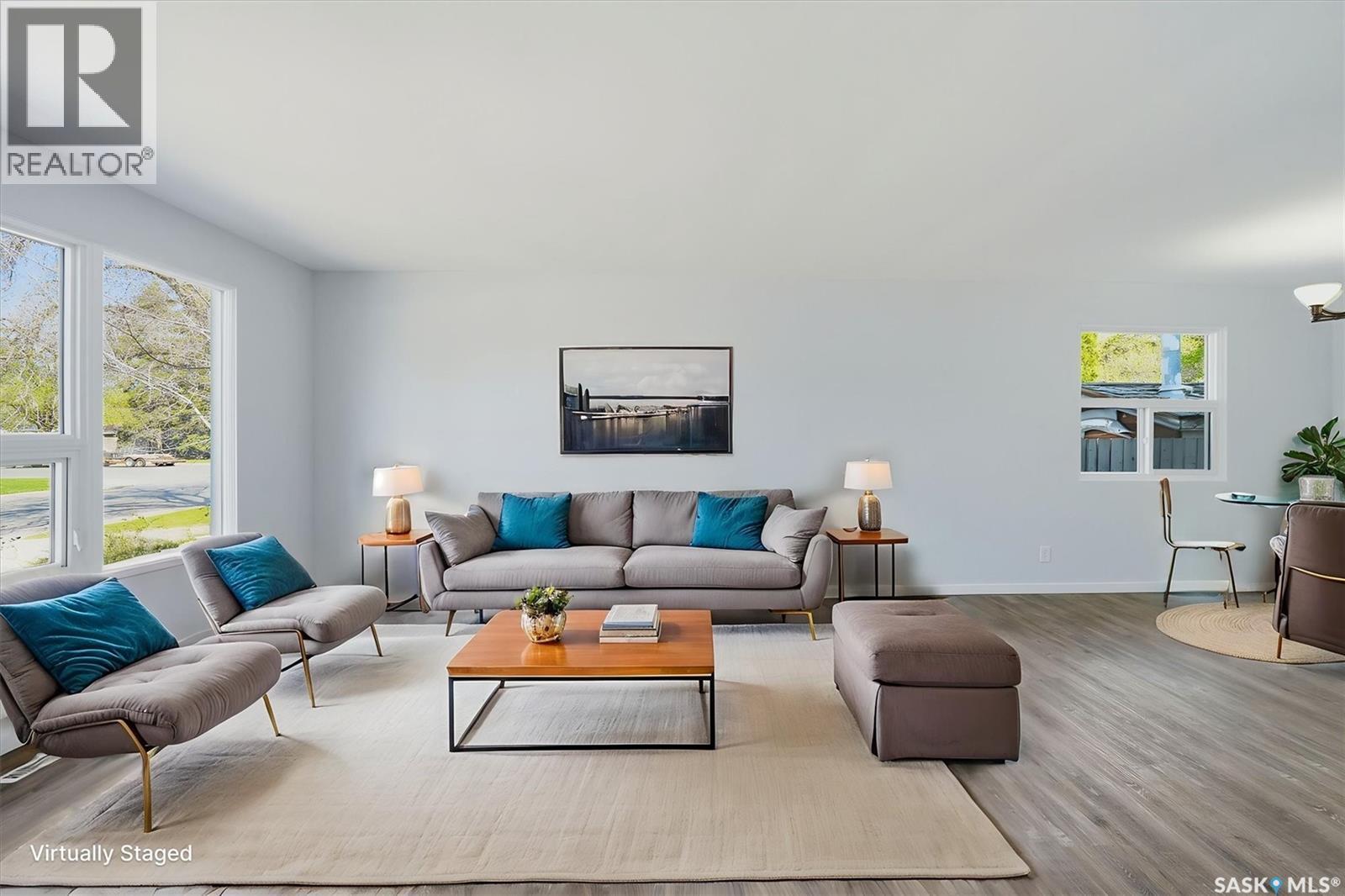 3 Rutter Crescent, Saskatoon, SK - Indoor Photo Showing Living Room