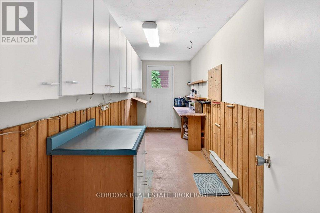 100 Frontenac Crescent, Deep River, ON - Indoor Photo Showing Other Room