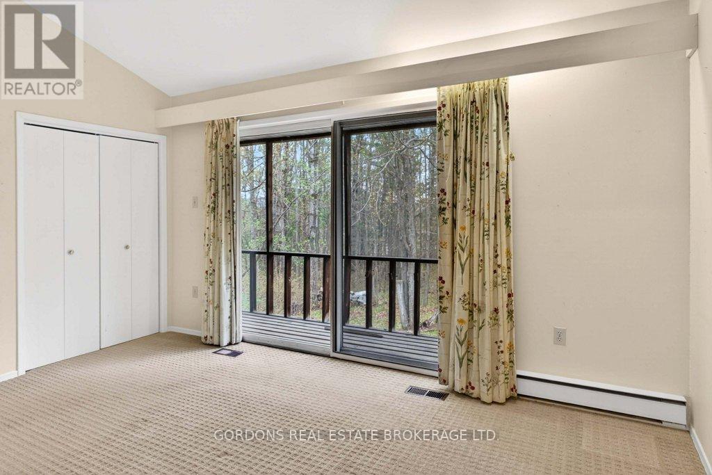 100 Frontenac Crescent, Deep River, ON - Indoor Photo Showing Other Room