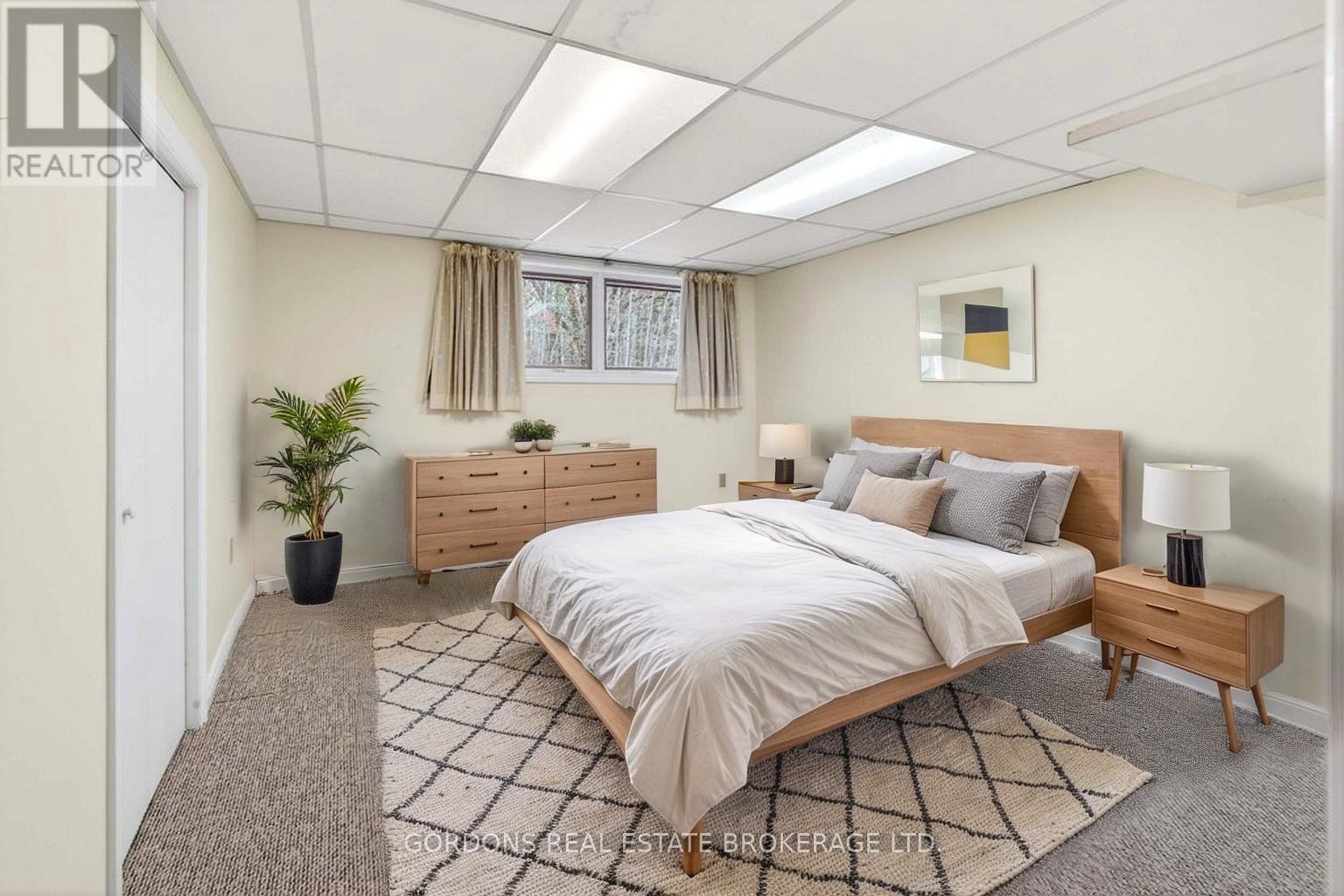 100 Frontenac Crescent, Deep River, ON - Indoor Photo Showing Bedroom