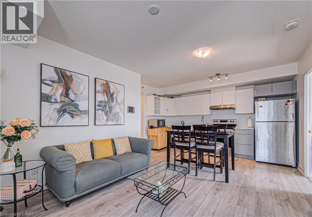 3210 Dakota Common Unit# 407A, Burlington, ON - Indoor Photo Showing Living Room