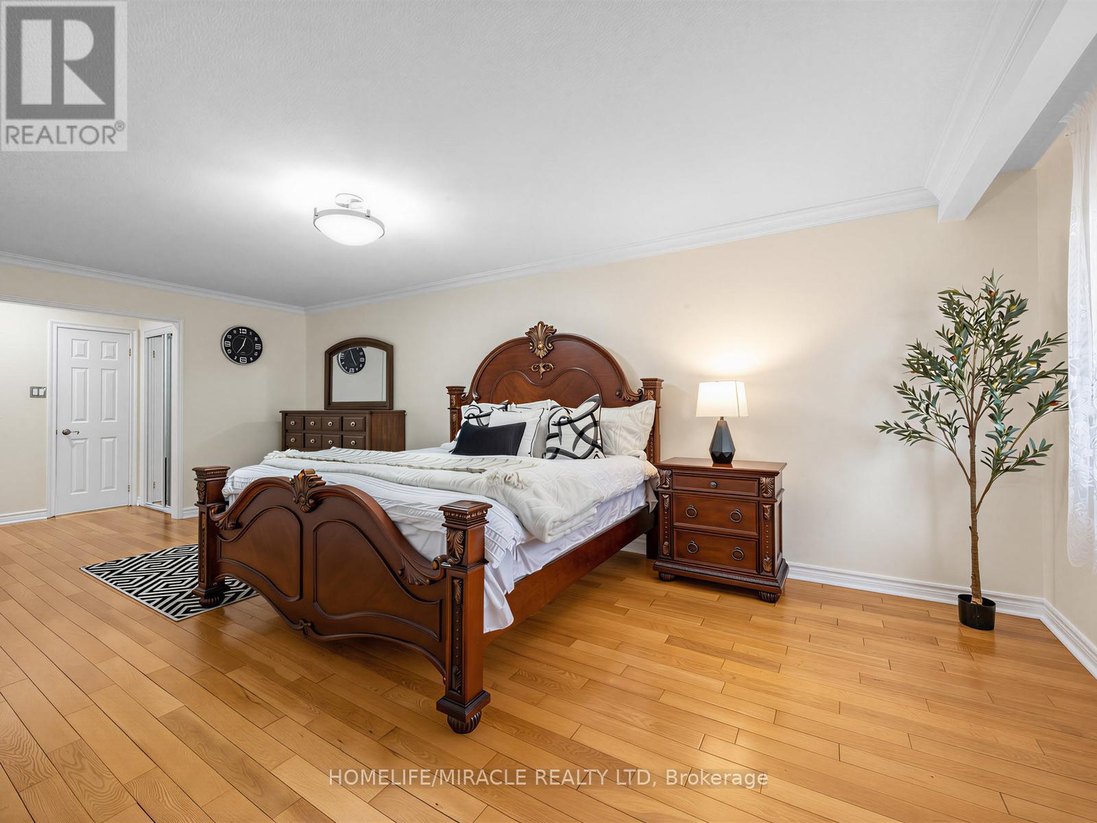 2023 Jacamar Court, Mississauga, ON - Indoor Photo Showing Bedroom