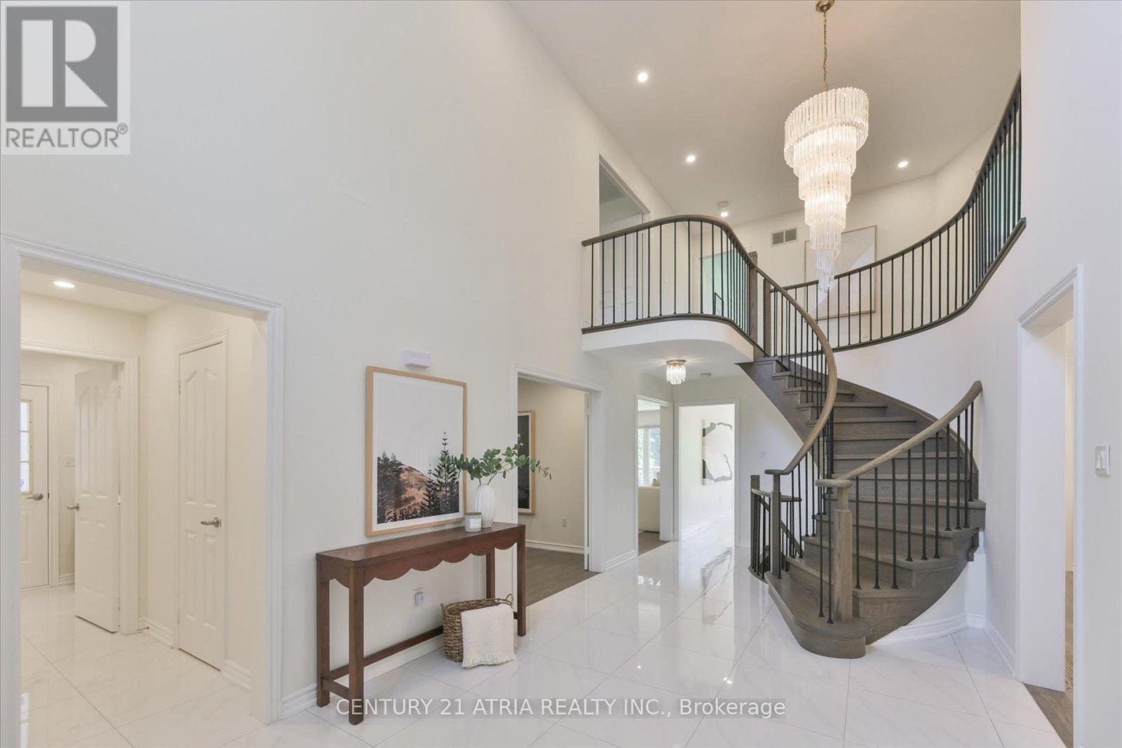 10 Morrison Crescent, Markham, ON - Indoor Photo Showing Other Room
