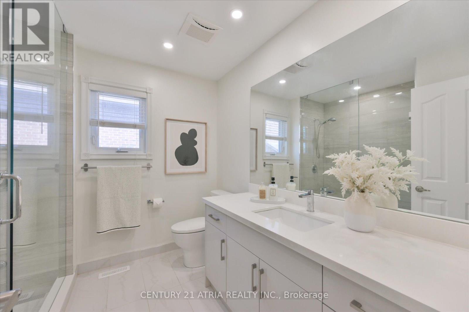 10 Morrison Crescent, Markham, ON - Indoor Photo Showing Bathroom