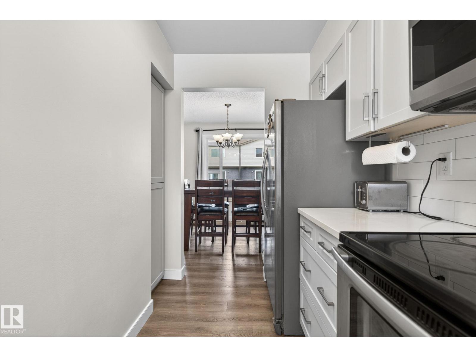 #53 7604 29 Av Nw, Edmonton, AB - Indoor Photo Showing Kitchen