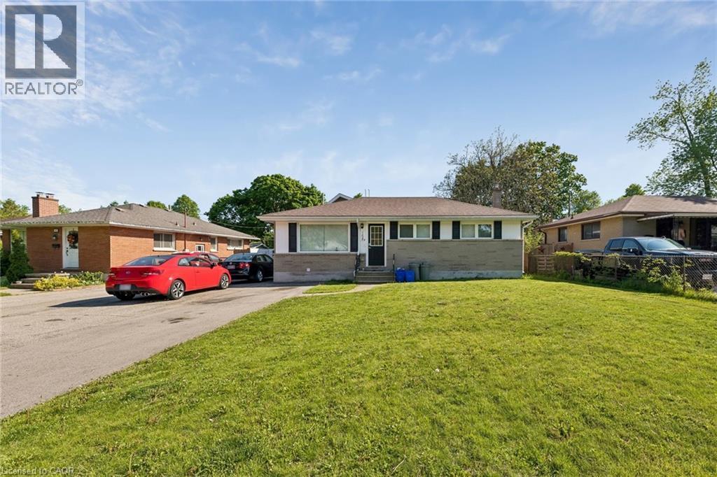 Legal Duplex with Double Wide Driveway - 158 Laurentian Drive N, London, ON - Outdoor