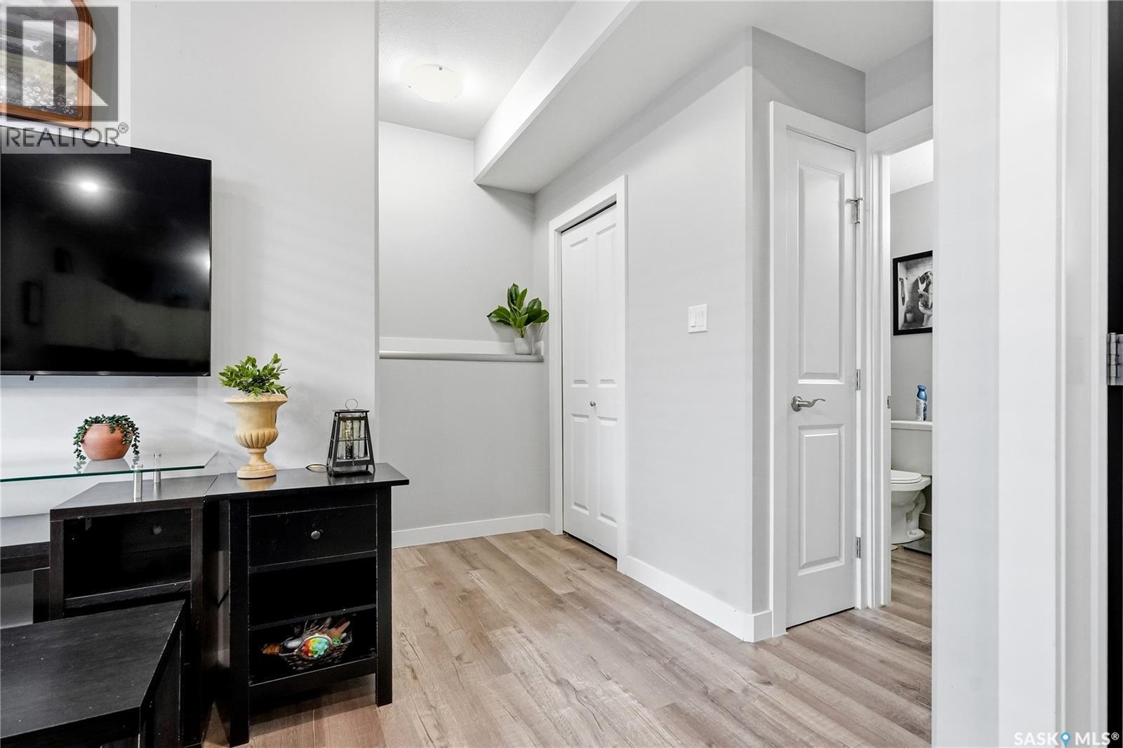 415 Boykowich Street, Saskatoon, SK - Indoor