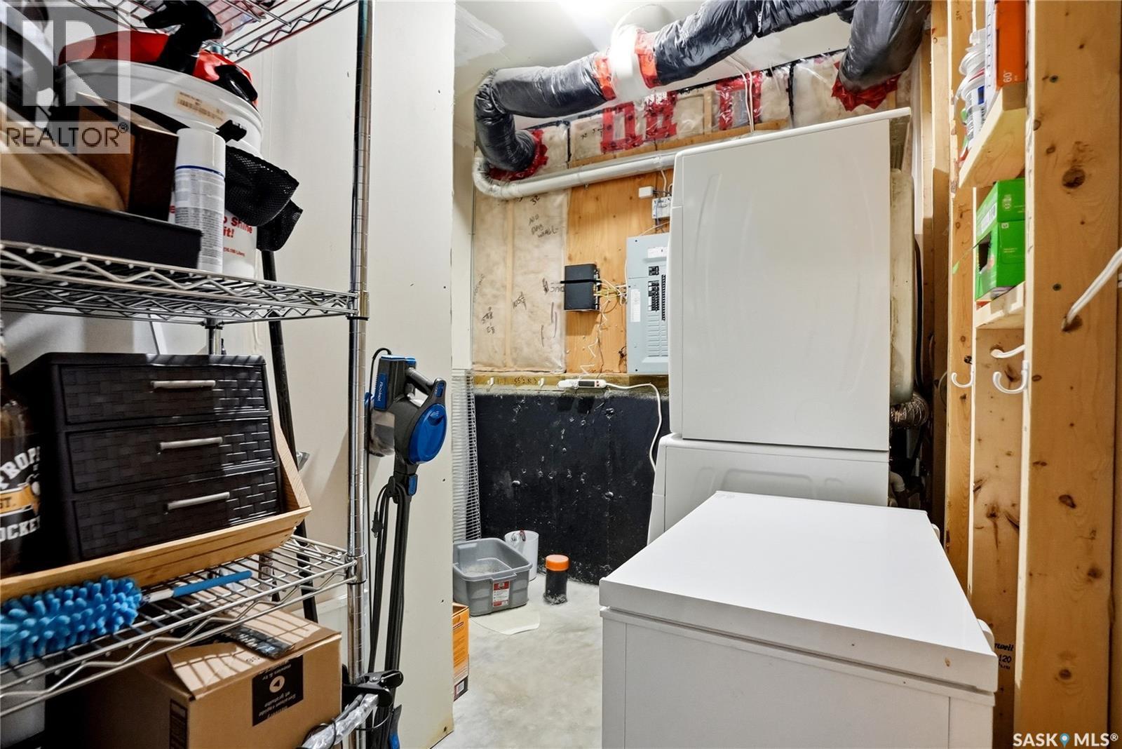 415 Boykowich Street, Saskatoon, SK - Indoor