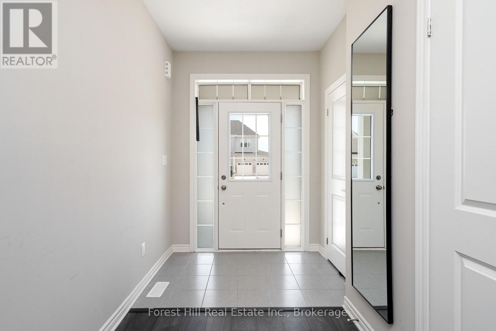 281 Springfield Crescent, Clearview (Stayner), ON - Indoor Photo Showing Other Room