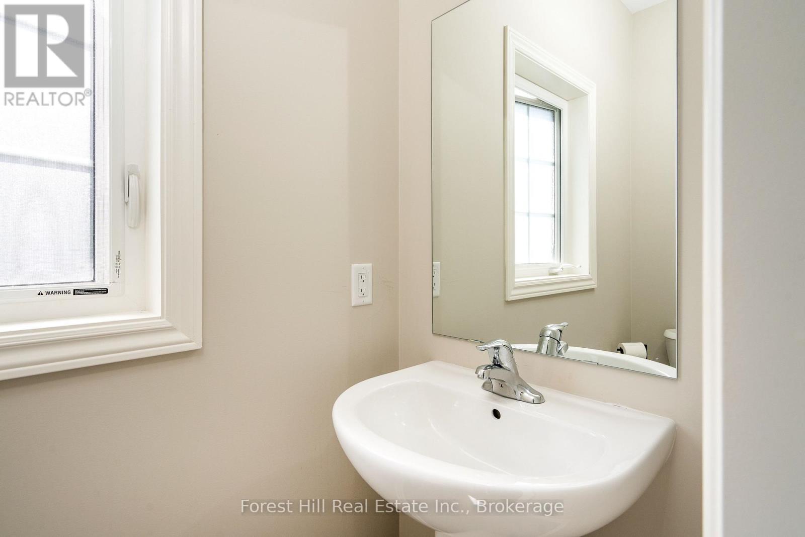 281 Springfield Crescent, Clearview (Stayner), ON - Indoor Photo Showing Bathroom