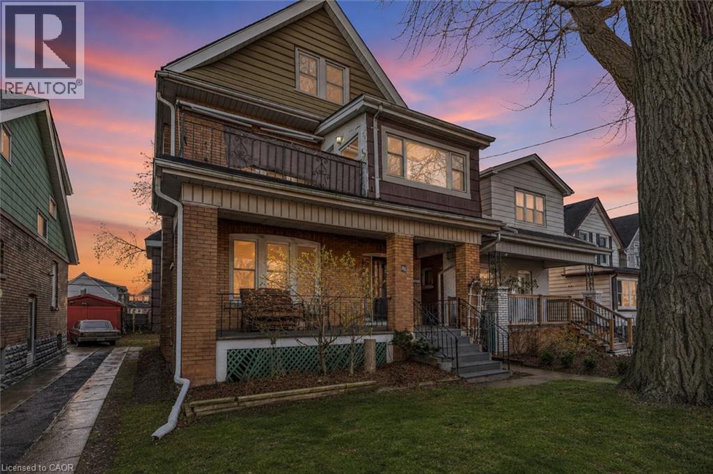 Seasonally Adjusted with Ai - 70 Belview Avenue, Hamilton, ON - Outdoor With Deck Patio Veranda
