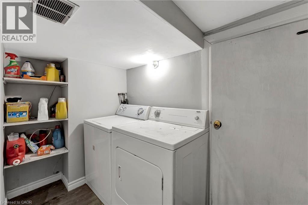 70 Belview Avenue, Hamilton, ON - Indoor Photo Showing Laundry Room