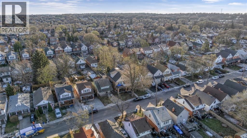 Seasonally Adjusted with Ai - 70 Belview Avenue, Hamilton, ON - Outdoor With View