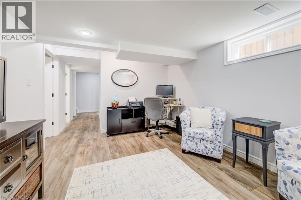 295 Oprington Place, Kitchener, ON - Indoor